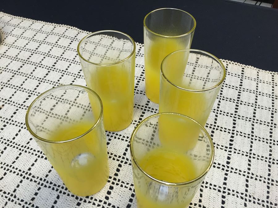 Vintage Yellow Glass Lot [Photo 6]