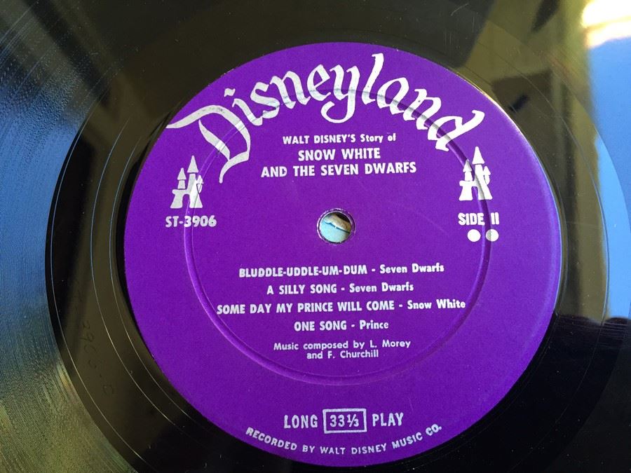 Walt Disney's Story Of Snow White And The Seven Dwarfs - Disneyland ‎- ST 3906 [Photo 7]