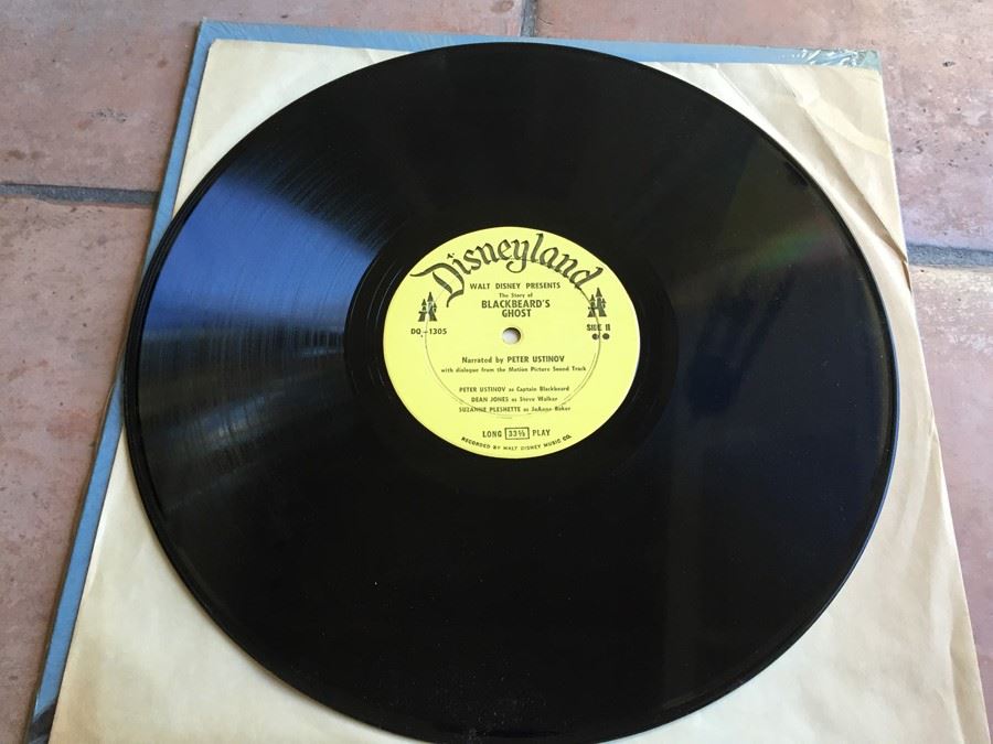 Walt Disney Presents The Story Of Blackbeard's Ghost - Disneyland ‎- DQ-1305 [Photo 5]