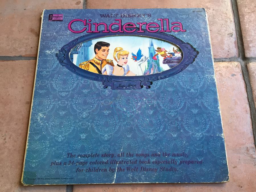 Walt Disney's Cinderella - Disneyland ‎- ST-3908 [Photo 1]