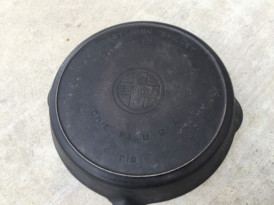 GRISWOLD Cast Iron Skillet 12 [Photo 2]