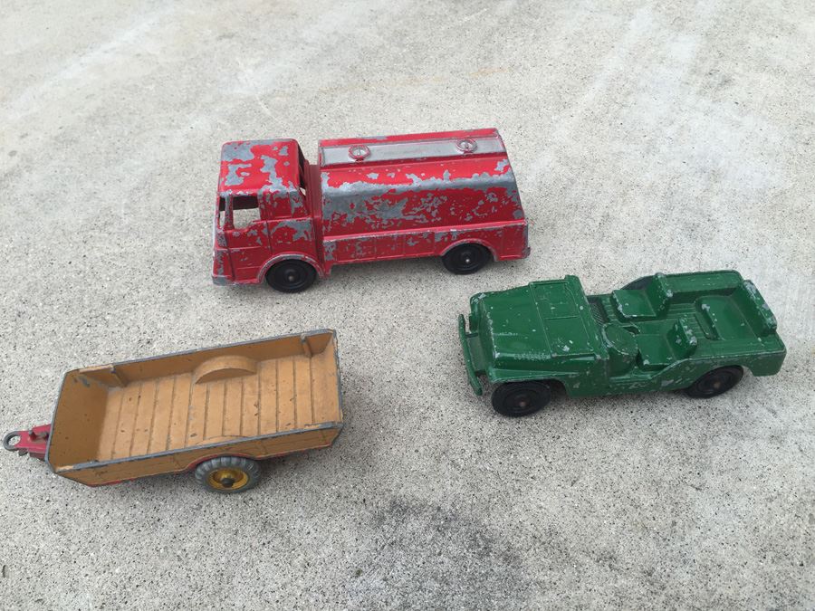 TOOTSIETOY And Dinky Toys Car Lot