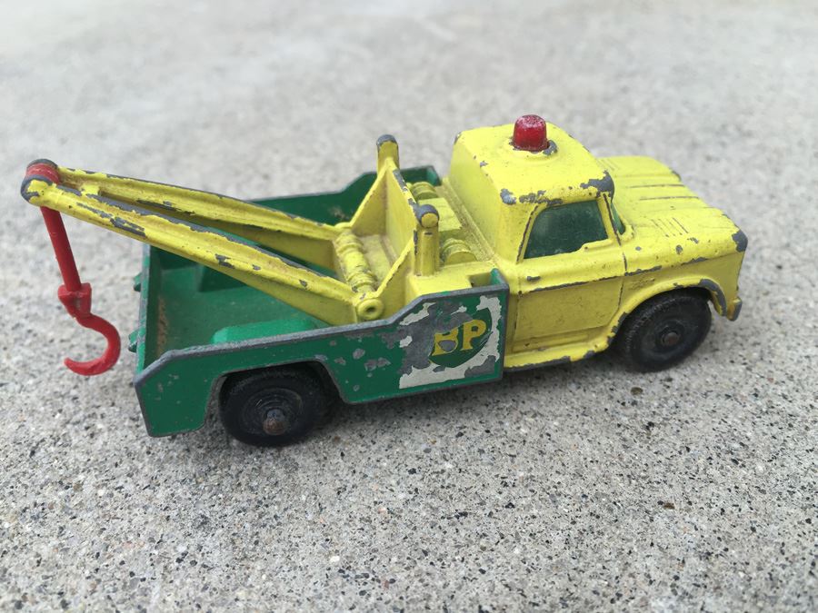MATCHBOX Cars No. 13 Dodge Wreck Truck And No. 30 8 Wheel Crane [Photo 2]