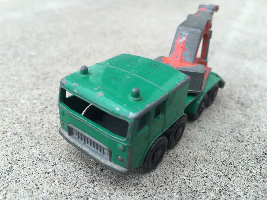 MATCHBOX Cars No. 13 Dodge Wreck Truck And No. 30 8 Wheel Crane [Photo 9]
