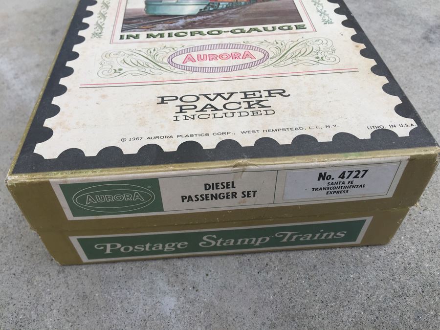 AURORA Micro-Gauge Postage Stamp Trains In Box [Photo 4]