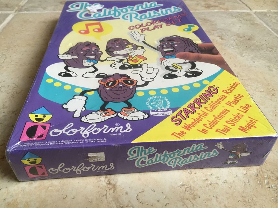 The California Raisins Colorforms Play Set Sealed [Photo 2]