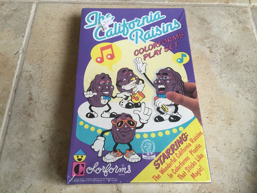 The California Raisins Colorforms Play Set Sealed