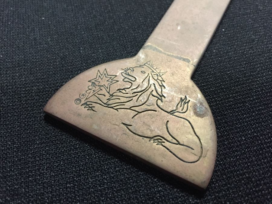 Charles Dickens Department 56 Copper Plate Display Hangers [Photo 2]