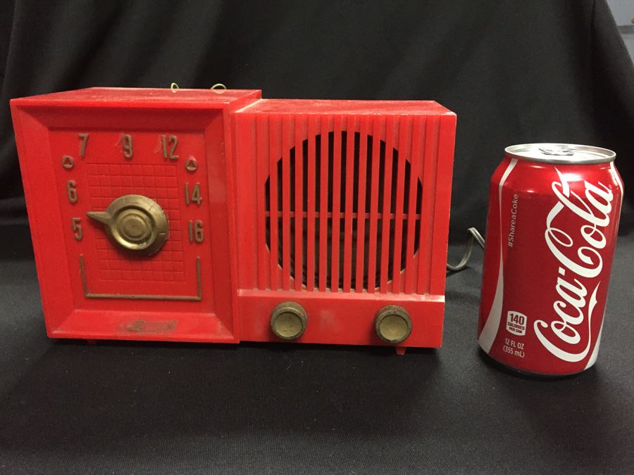 Tom Thumb Mid-Century Tube Radio Working But Doesn't Pick Up Stations
