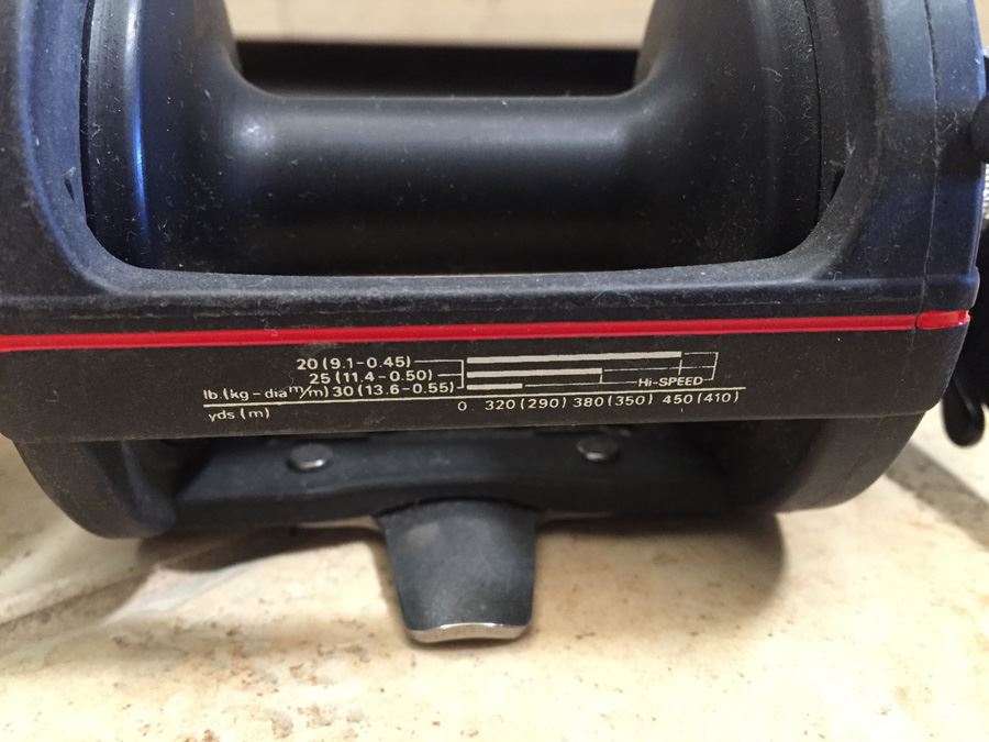 Pair Of Daiwa Fishing Reels [Photo 6]