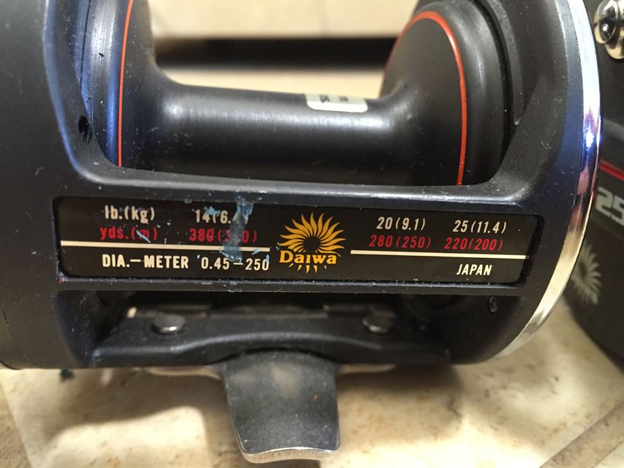 Pair Of Daiwa Fishing Reels [Photo 7]