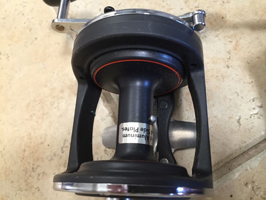 Pair Of Daiwa Fishing Reels [Photo 4]