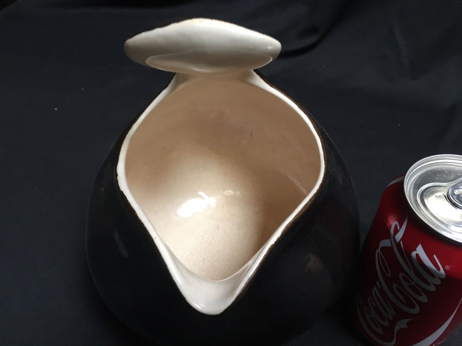 Unique Modern Pitcher [Photo 3]
