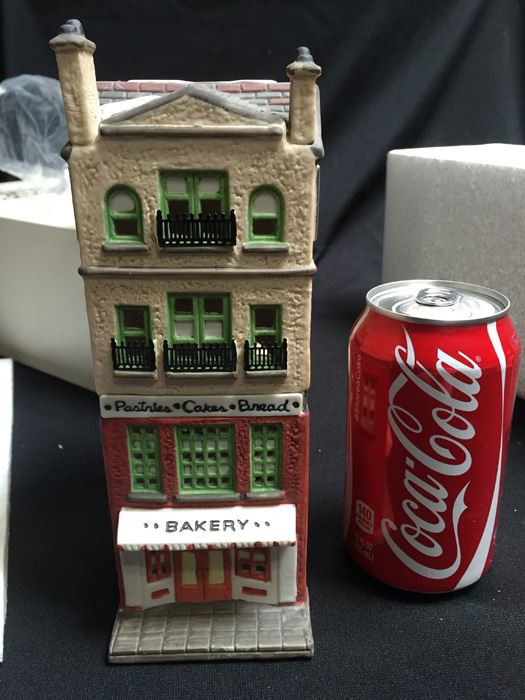 Department 56 Heritage Village Collection [Photo 3]