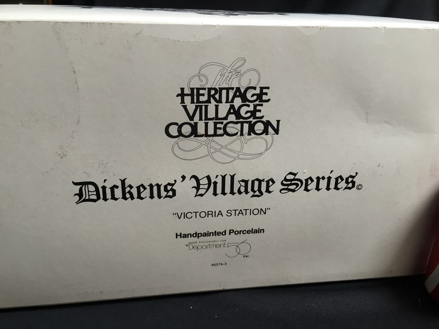 Department 56 Heritage Village Collection [Photo 2]