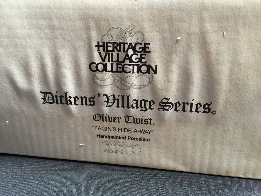 Department 56 Heritage Village Collection [Photo 2]
