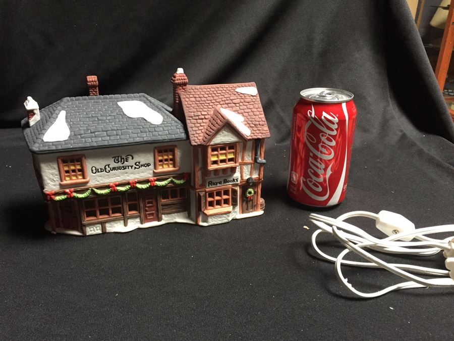 Department 56 Heritage Village Collection [Photo 3]