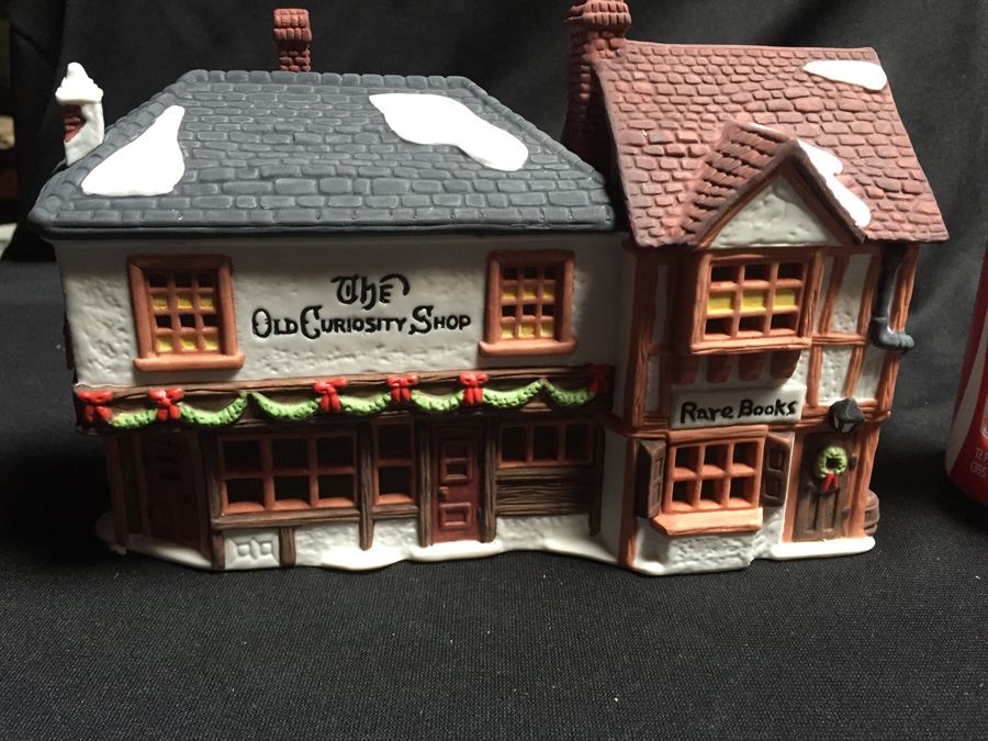 Department 56 Heritage Village Collection [Photo 4]