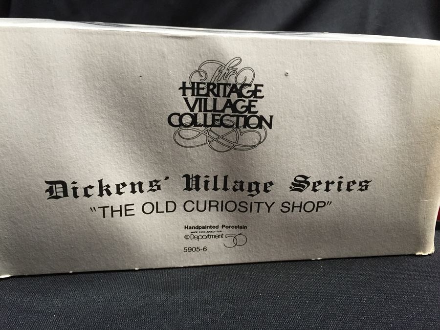 Department 56 Heritage Village Collection [Photo 2]