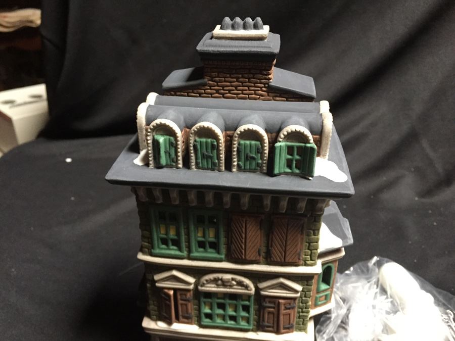 Department 56 Heritage Village Collection [Photo 5]