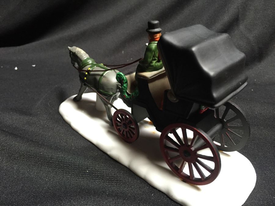 Department 56 Heritage Village Collection [Photo 8]