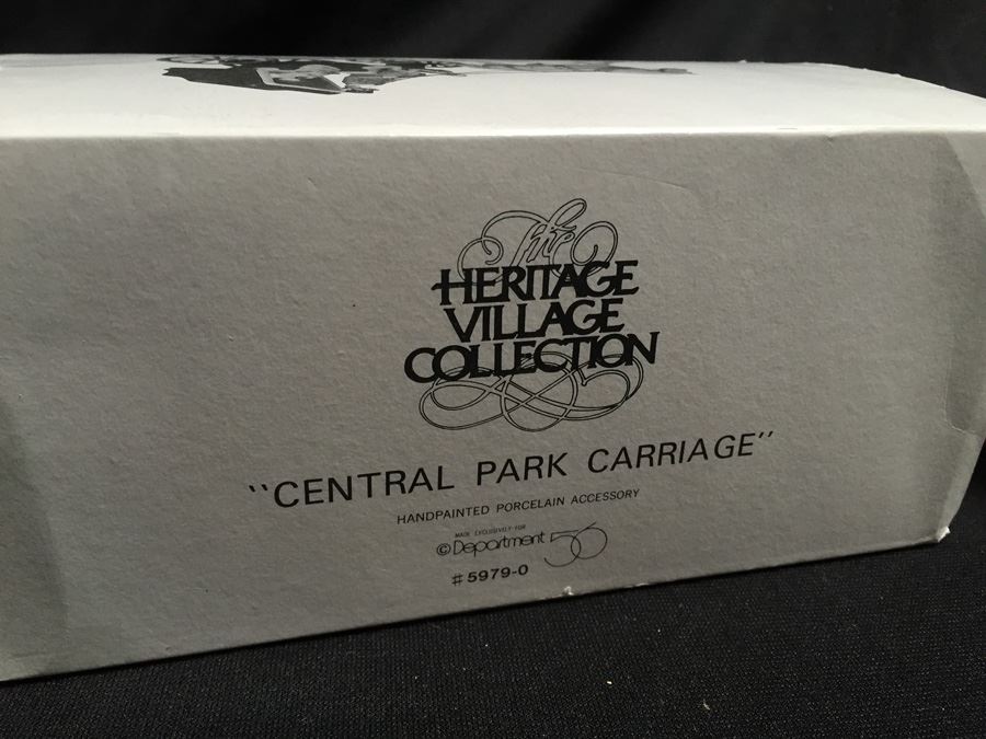Department 56 Heritage Village Collection [Photo 2]