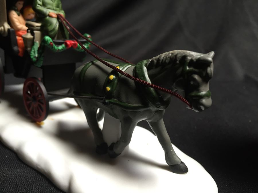 Department 56 Heritage Village Collection [Photo 5]