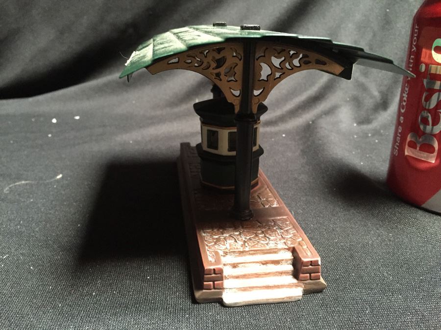 Department 56 Heritage Village Collection [Photo 5]