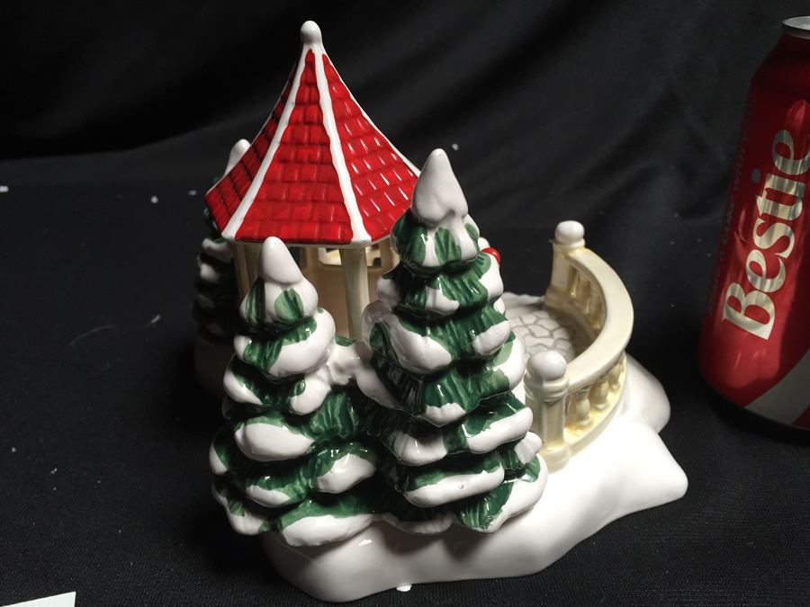 Department 56 Snow Village [Photo 8]