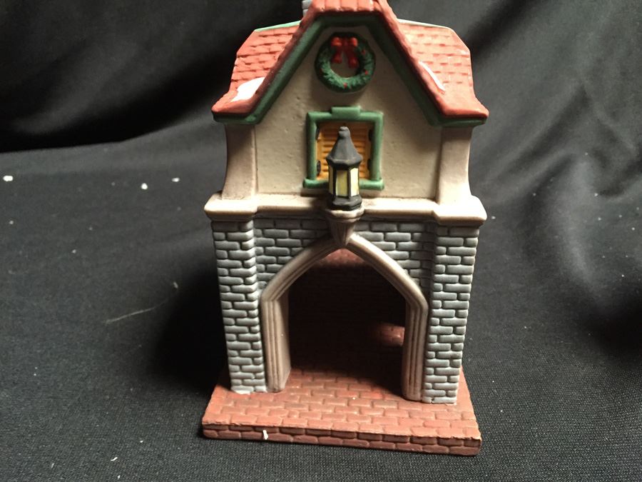 Department 56 Heritage Village Collection [Photo 7]