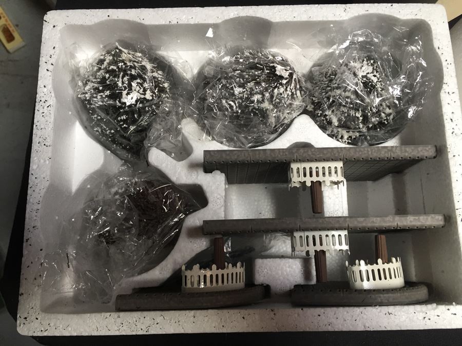 (2) Department 56 Heritage Village Collection [Photo 3]