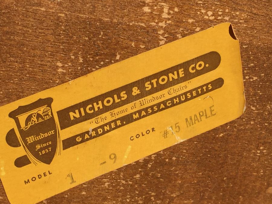 Nichols & Stone Maple Bench [Photo 3]