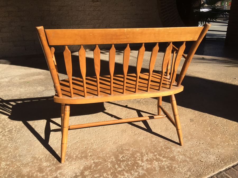 Nichols & Stone Maple Bench [Photo 5]