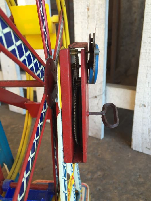 The Ohio Art Co Wind Up Tin Litho Ferris Wheel WORKING 'The Giant Ride' Estimate $75-$150 [Photo 16]