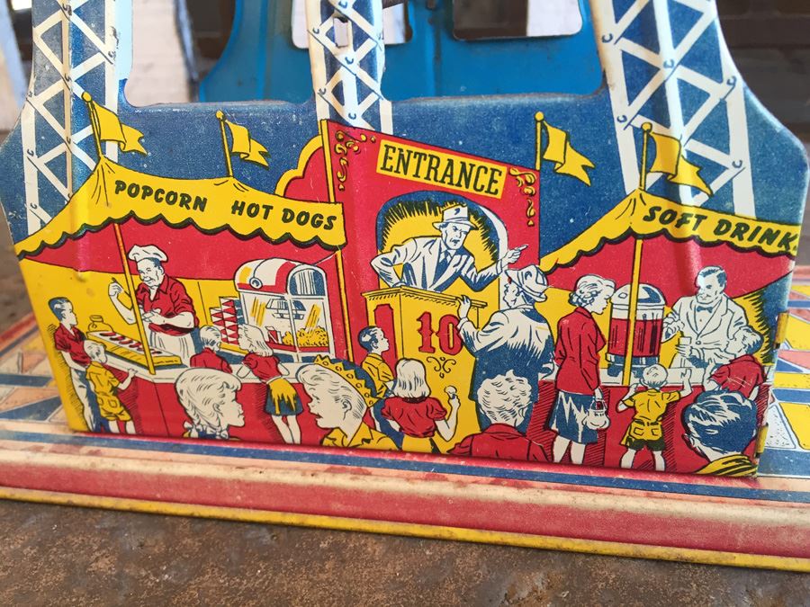 The Ohio Art Co Wind Up Tin Litho Ferris Wheel WORKING 'The Giant Ride' Estimate $75-$150 [Photo 2]