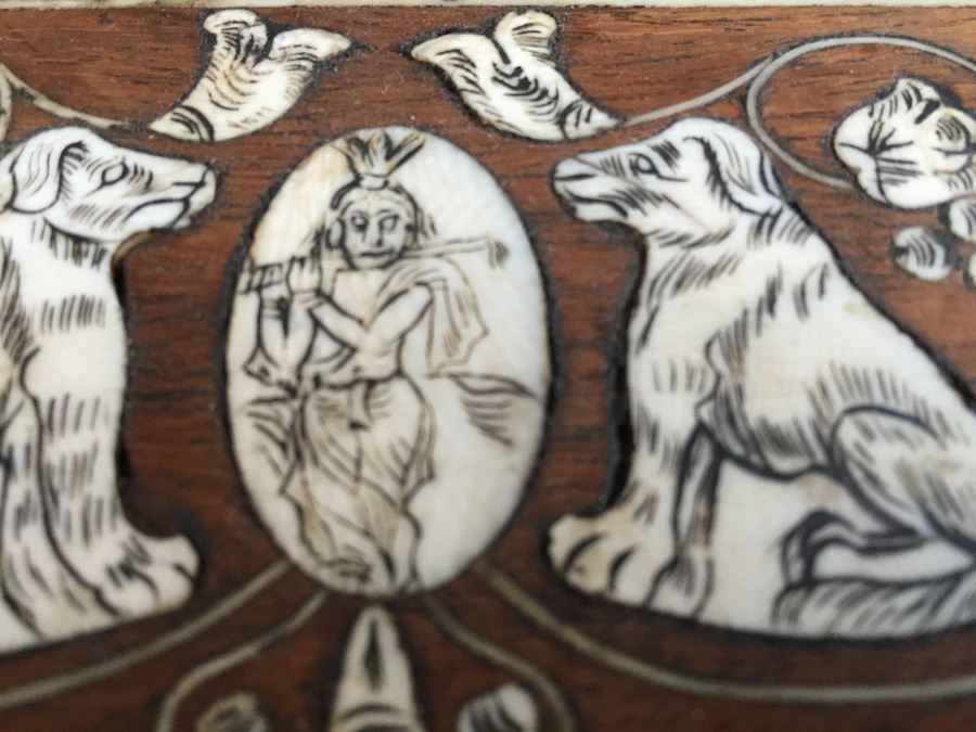 Vintage Wooden Box With Detailed Inlay Work [Photo 3]