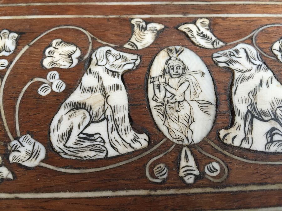 Vintage Wooden Box With Detailed Inlay Work [Photo 2]