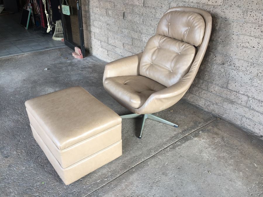 Mid-Century Modern Synthetic Chair With Ottoman [Photo 2]