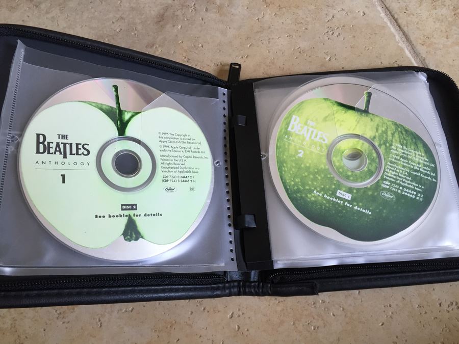 The Beatles Anthology 1995 10 CD's In Carrying Case [Photo 3]