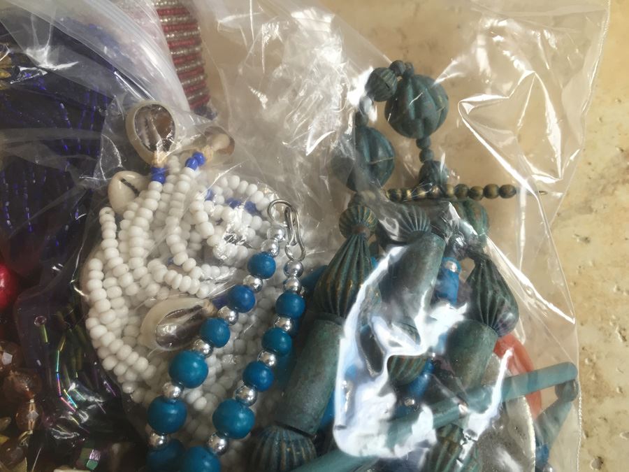 Jewelry Lot #1 - Assorted Jewelry In Large Bag [Photo 7]