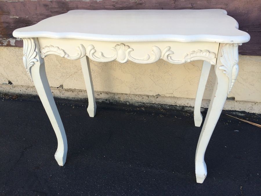 White Provincial Country Table [Photo 1]