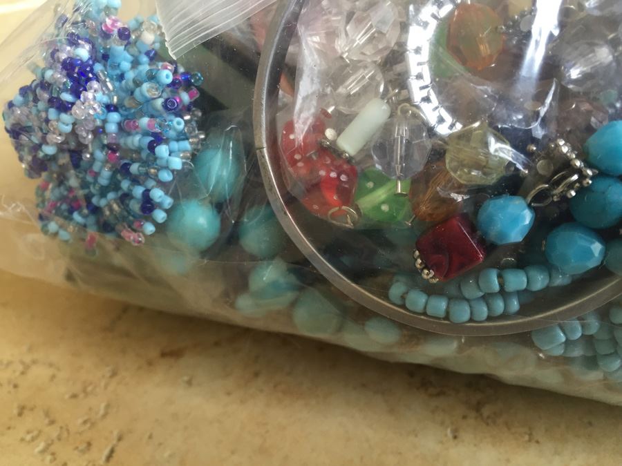 Jewelry Lot #5 - Assorted Jewelry In Large Bag [Photo 10]