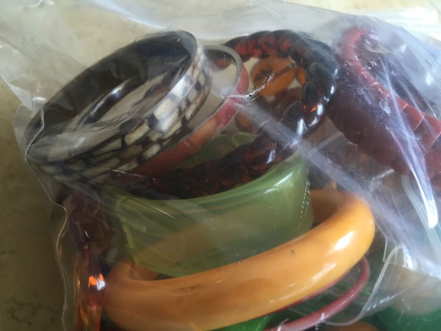 Jewelry Lot #5 - Assorted Jewelry In Large Bag [Photo 16]