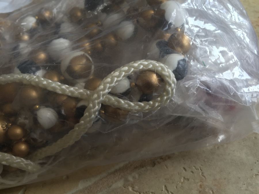 Jewelry Lot #6 - Assorted Jewelry In Large Bag [Photo 6]