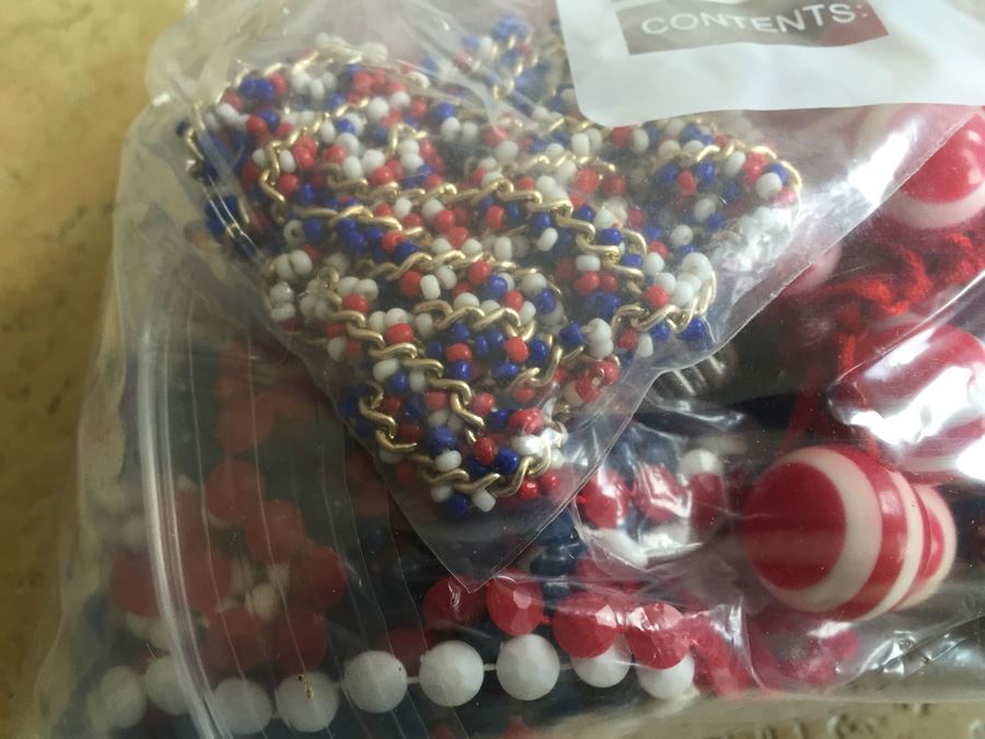 Jewelry Lot #7 - Assorted Jewelry In Large Bag [Photo 2]