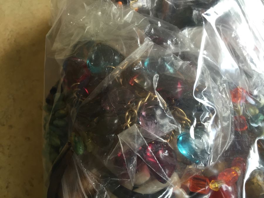 Jewelry Lot #8 - Assorted Jewelry In Large Bag [Photo 12]