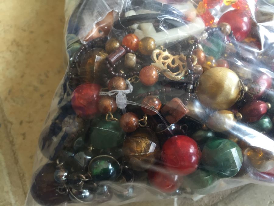 Jewelry Lot #8 - Assorted Jewelry In Large Bag [Photo 11]
