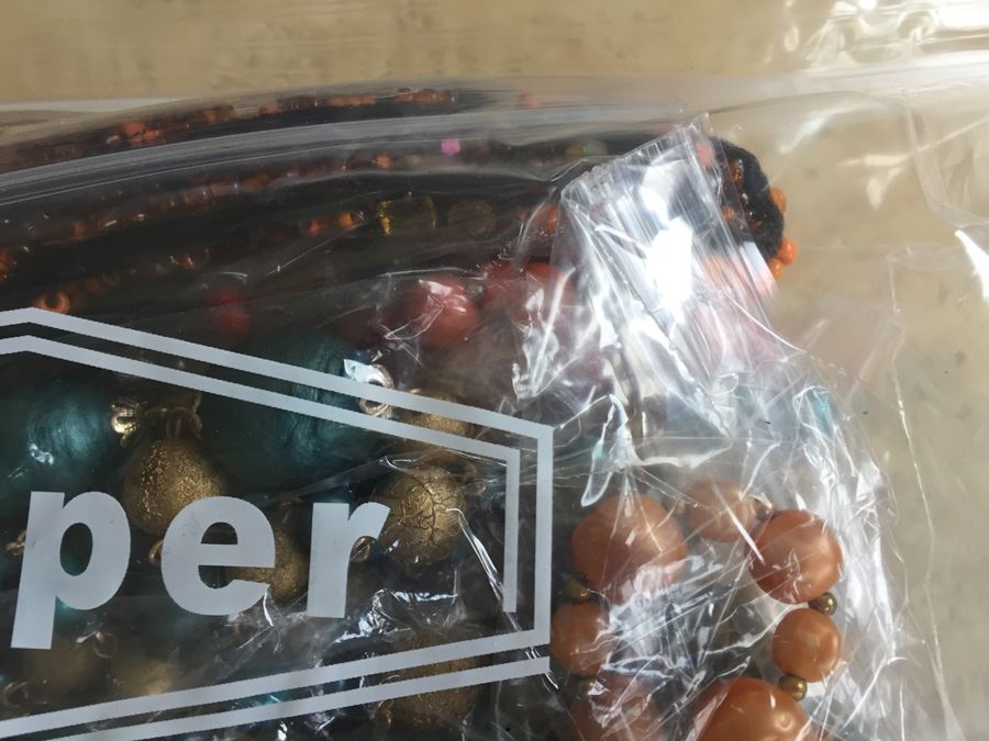 Jewelry Lot #8 - Assorted Jewelry In Large Bag [Photo 6]