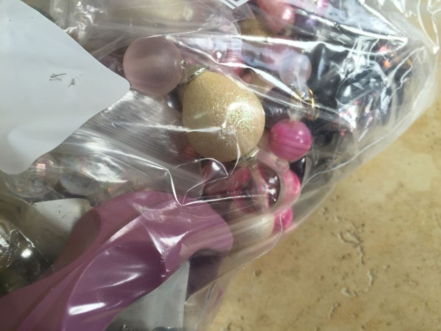 Jewelry Lot #9 - Assorted Jewelry In Large Bag [Photo 4]