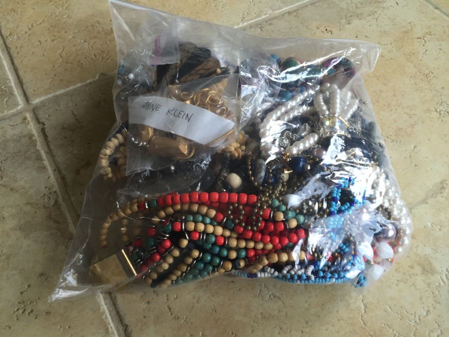 Jewelry Lot #10 - Assorted Jewelry In Large Bag [Photo 10]